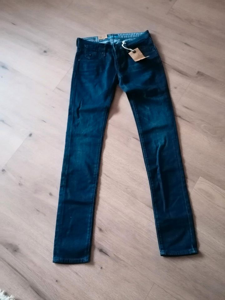 Maison Scotch Jeans blau Gr. 26/32 in Dreieich