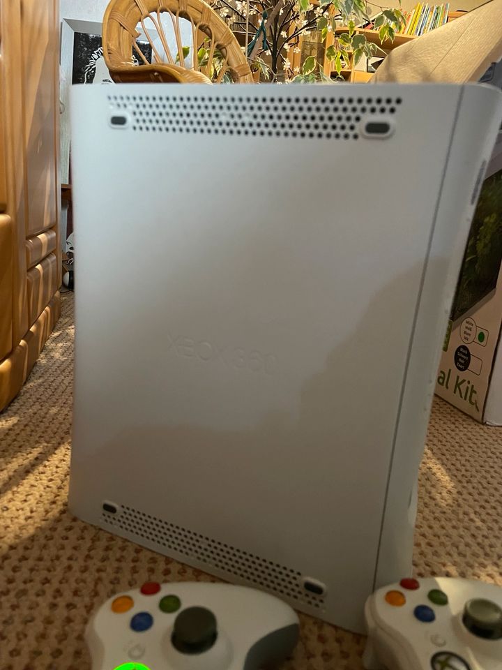 Verkaufe eine Xbox 360 in Kalletal