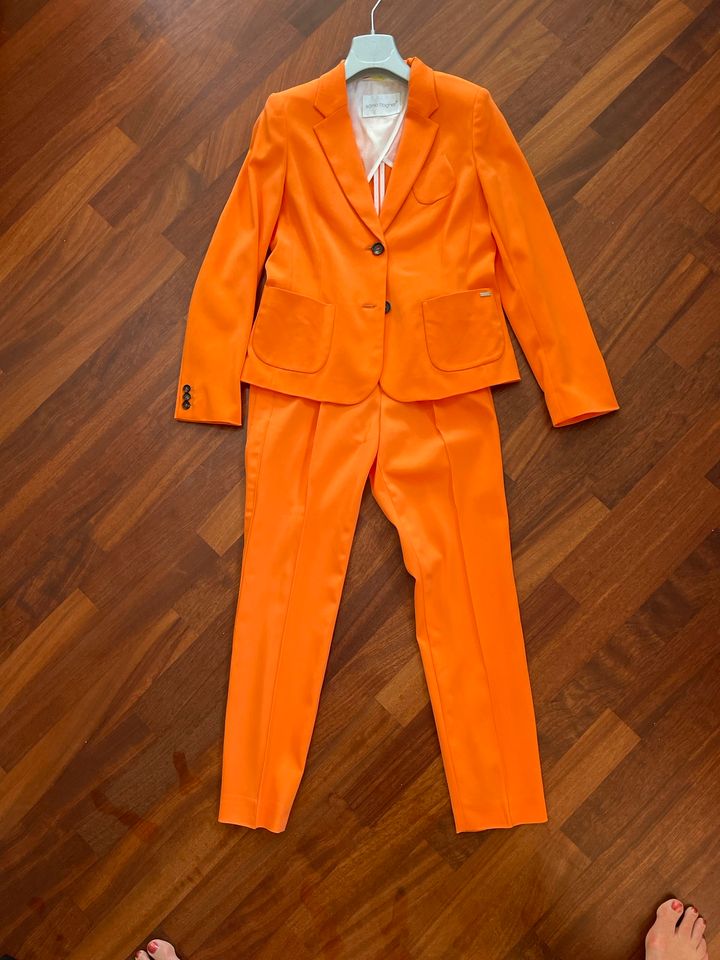 Anzug orange von Sonia Bogner in Größe 36 in Wiesbaden
