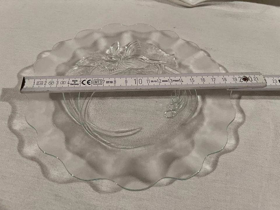 Unbenutzt: kleine Glasteller (6 Stück) in Hausach