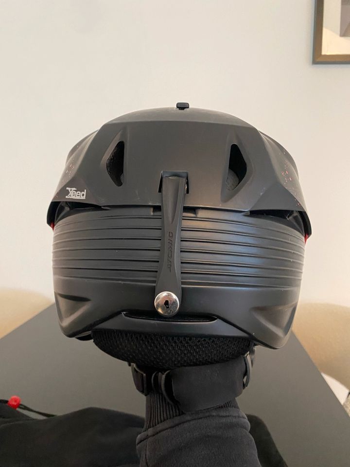 Atomic Skihelm XEED / Größe L (59-63cm) in Mindelstetten