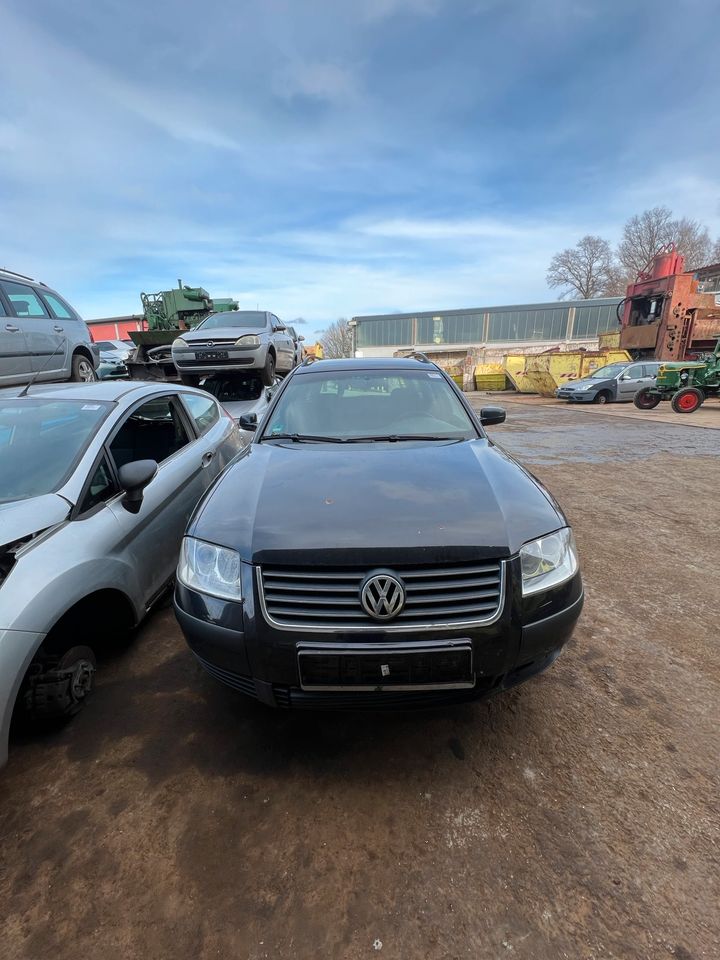 VW Passat 3BG 1.9 L 74kw Autoteile Ersatzteile Schlachtfest in Waldbröl