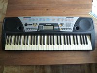 Yamaha PSR-175 Keyboard mit höhenverstellbarem Tisch+Klemmleuchte Baden-Württemberg - Dettenheim Vorschau