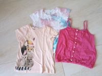 H&M 2 T-Shirts + 1 Top Gr. 122/128 Bayern - Waldaschaff Vorschau