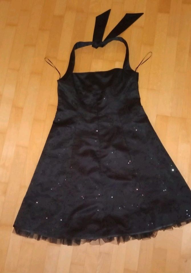 Schwarzes Abendkleid Gr. 44 in Wadern