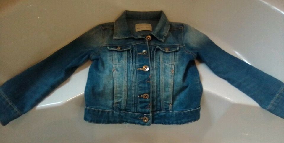 Kinder Jeans Jacke für Mädchen von Zara Girls Size 5/6 116cm. in Halle