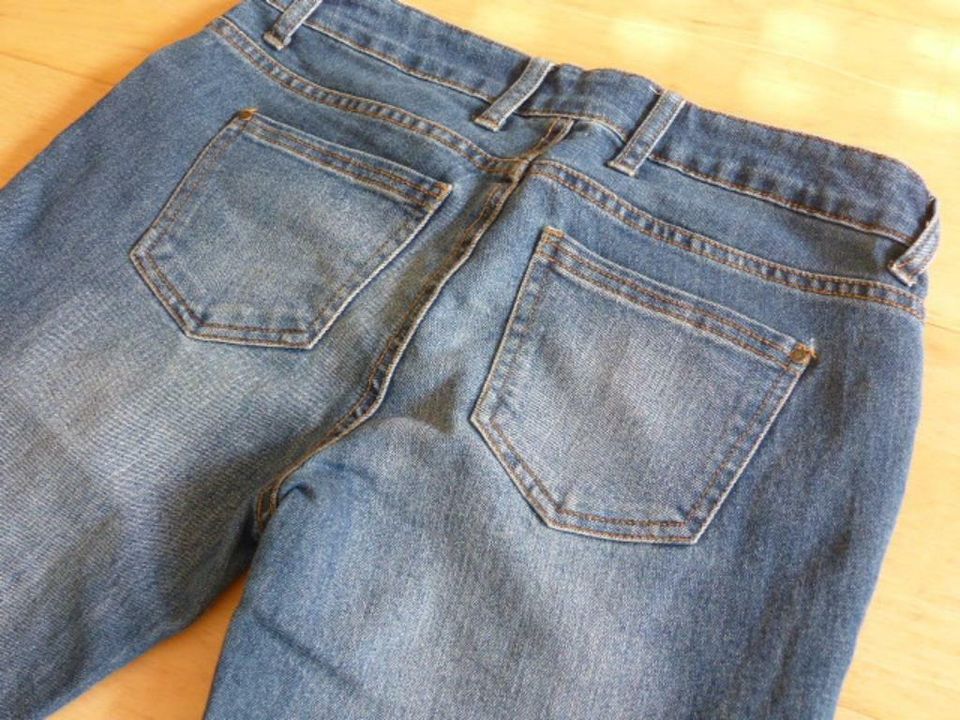 Gr. 38: Stretch Jeans Hose Jegging blau weiß stonewashed Hosen in Kirchheim bei München