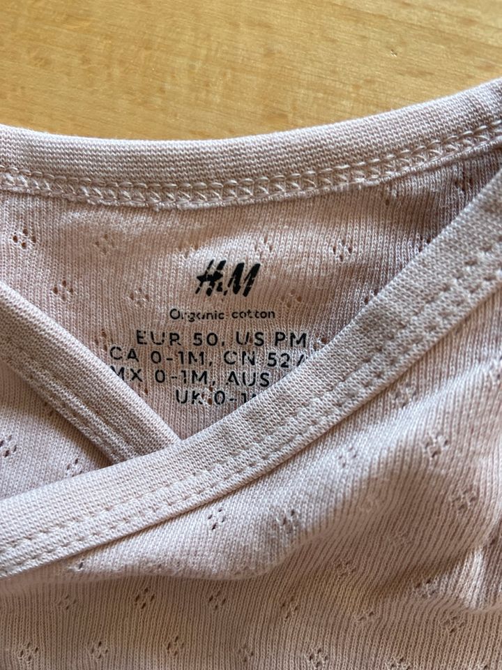 2 Sets Body und Hose H&M Organic Cotton in Stuttgart