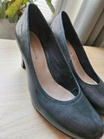 Tamaris Pumps in schwarz Kiel - Hassee-Vieburg Vorschau