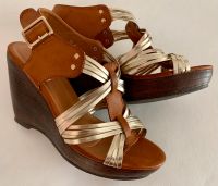 High heel Sandalen Blockabsatz Gr. 40/US9 hellbraun-Gold Nordrhein-Westfalen - Verl Vorschau