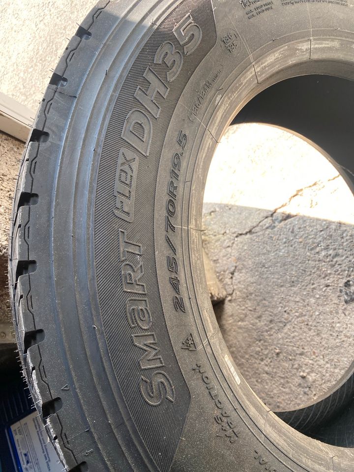 1x LKW Reifen Hankook Smart Flex DH35 in 245/70R19,5 136M in Haiger