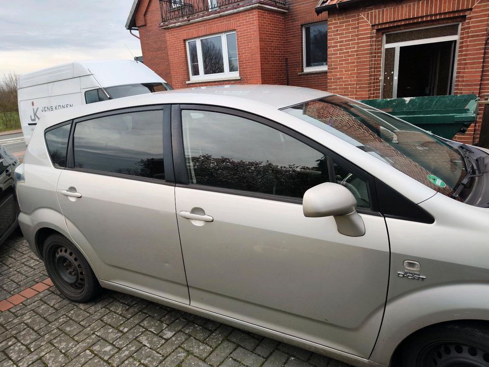 Toyota Corolla Verso 2.2 mit Injektorproblem in Nienstädt