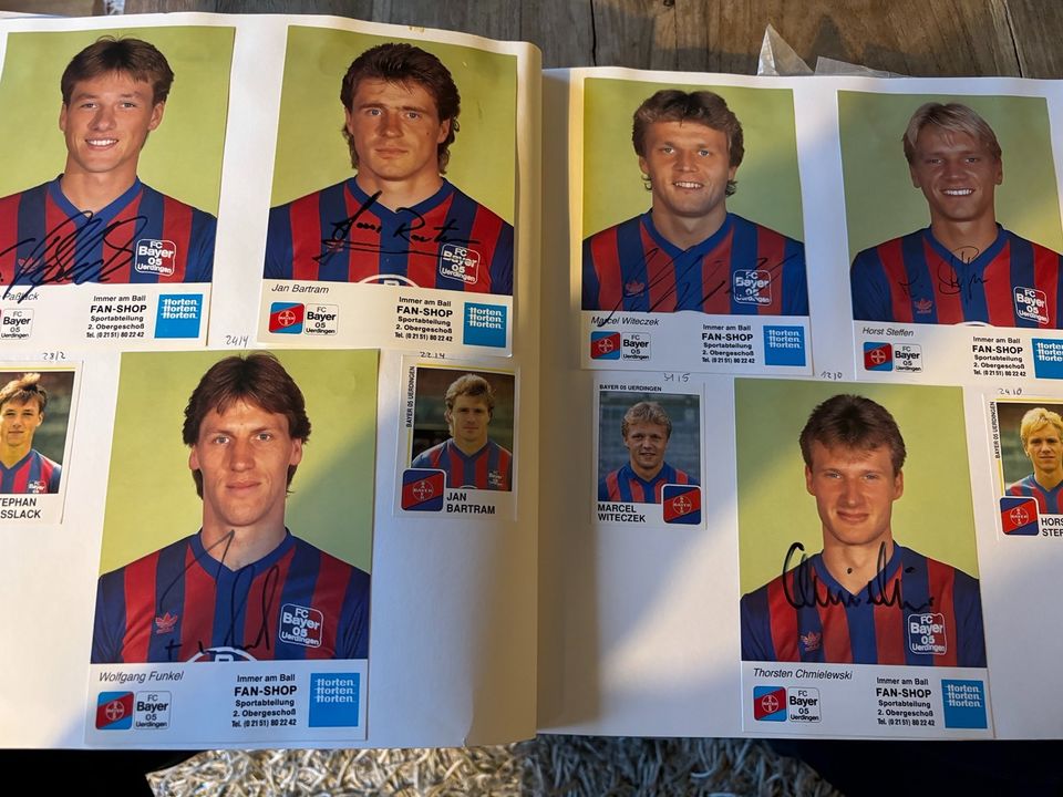 146 Autogrammkarten 90/91 HSV BVB KSC PAULI UERDINGEN BAYERN GLAD in Reutlingen