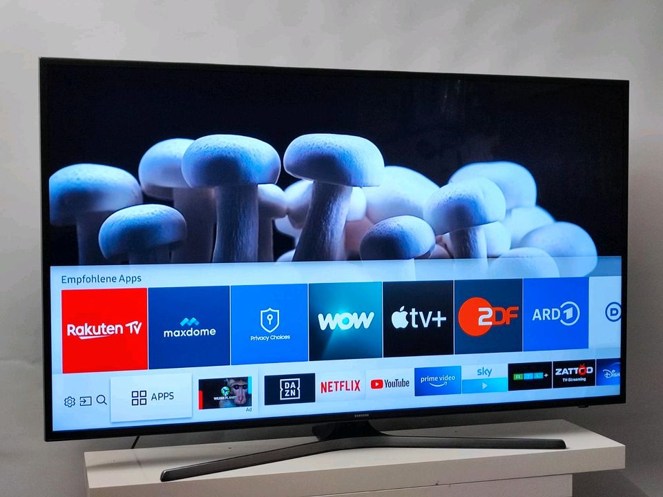 SAMSUNG SONY UHD 4K SMART TV 40,43,50 ZOLL WLAN WIFI  AIRPLAY in Berlin