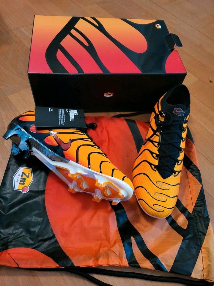 Nike Mercurial Vapor 15 x Air Max Plus  FG Low-Top-Fußballschuh in Gütersloh