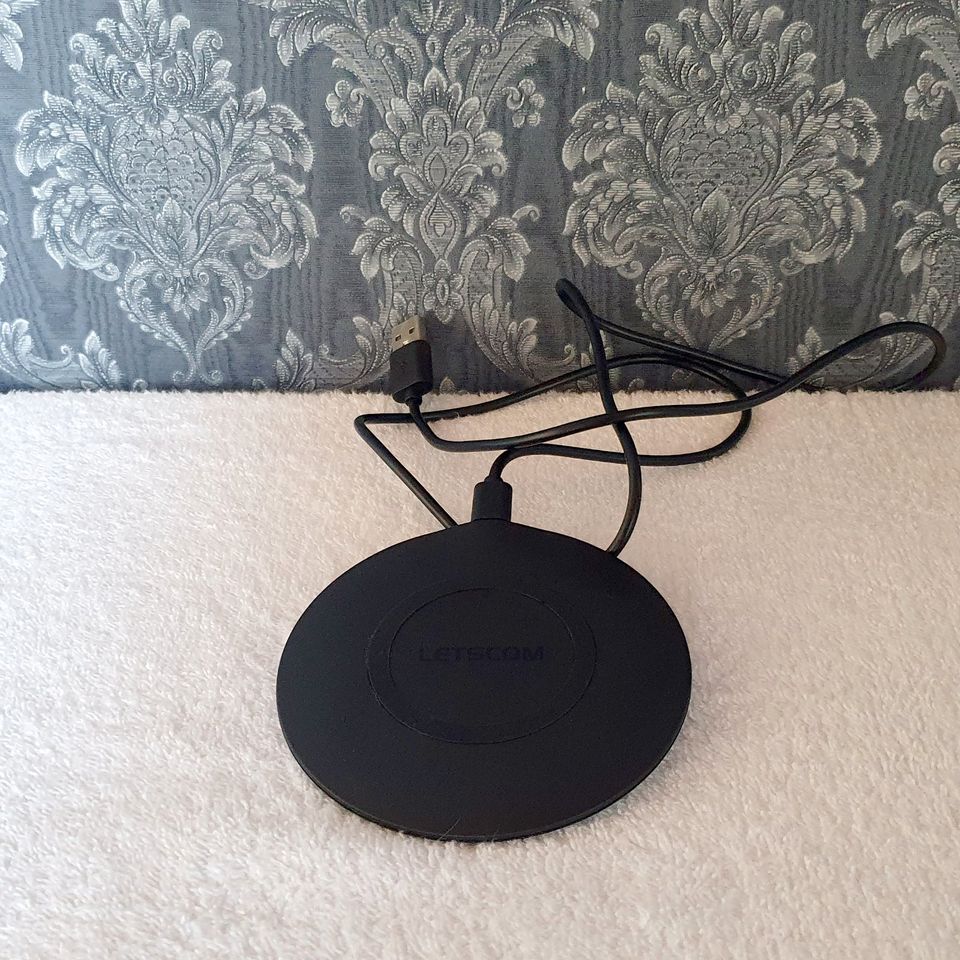 Letscom Super Qi Wireless Charger ✨ Induktives Ladepad ✨ schwarz in Kiel