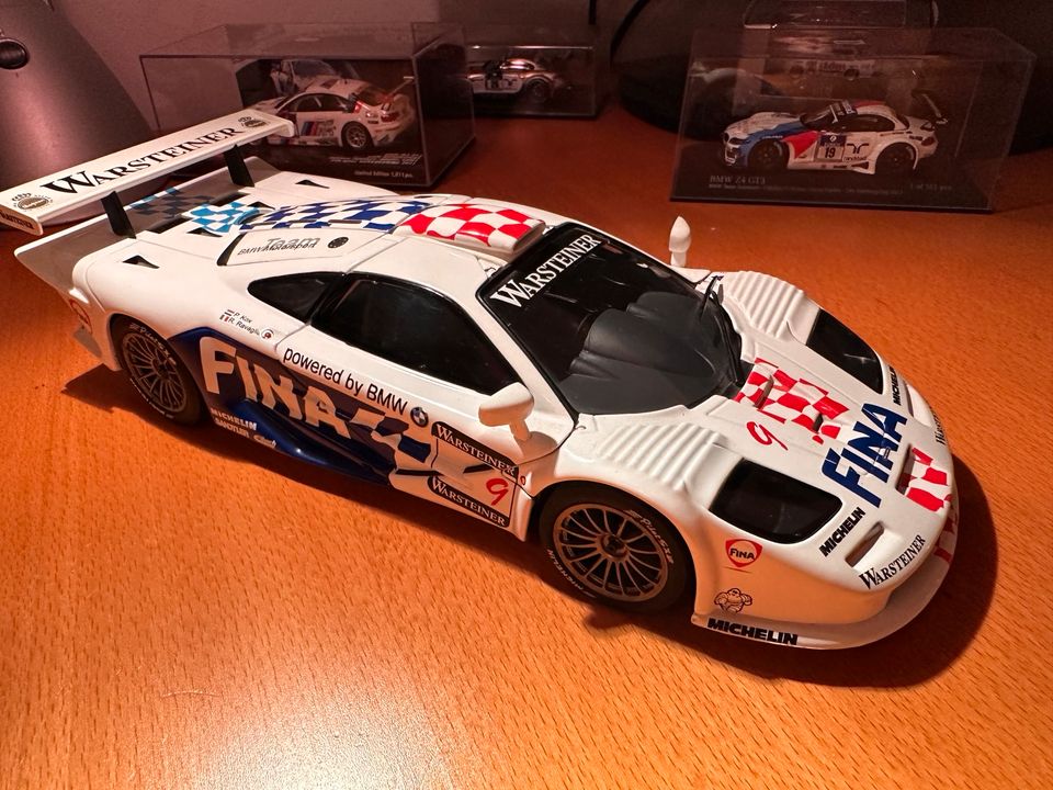 1:18 UT MODELS MCLAREN F1 GTR BMW KOX / RAVAGLIA GT 1997 #9 in Solingen