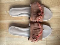 UGG Ledersandalen Gr. 41 W10 Hessen - Neu-Isenburg Vorschau