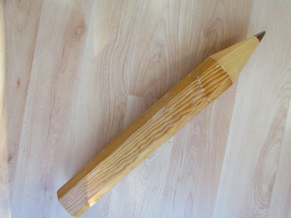 Stift - Köcher Holz für Schreibtisch usw.. in Baunatal