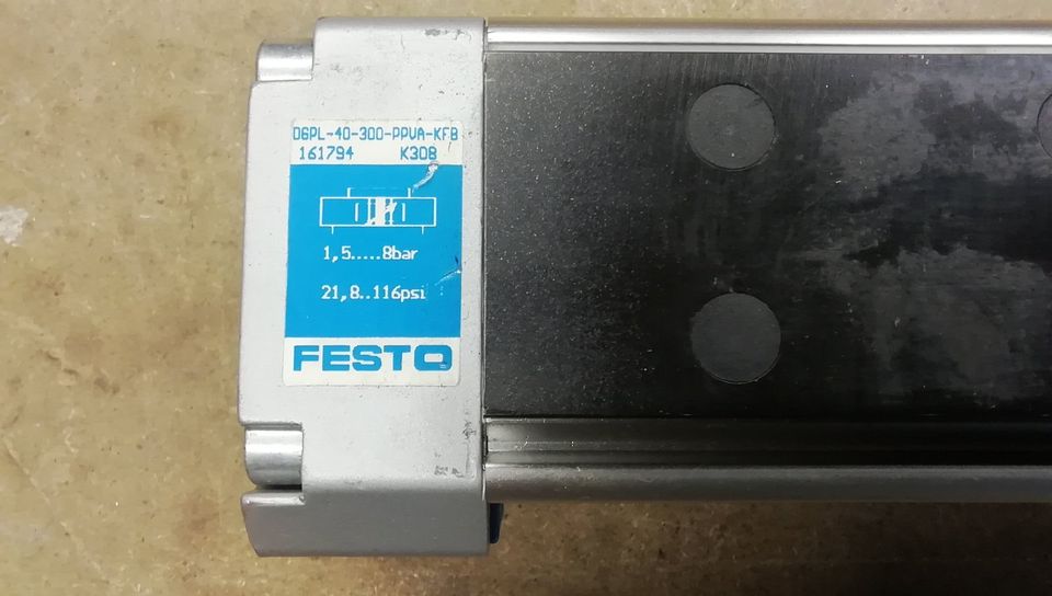 Festo Pneumatik- Linearantrieb, DGPL 40/300 PPVA  KFB 161794 K308 in Kefenrod