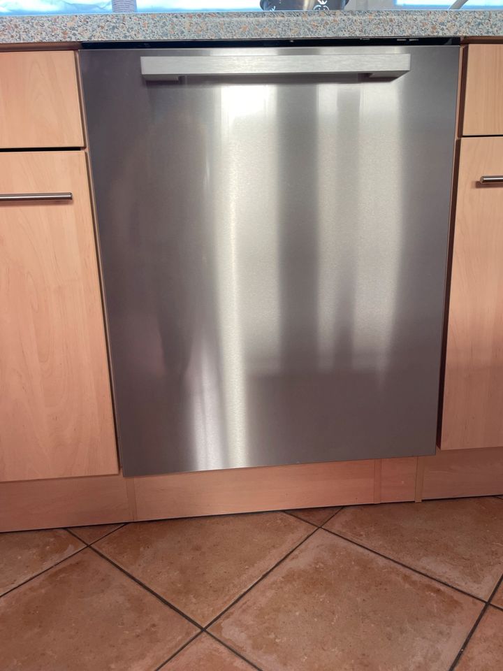 Miele GFVi 702/72 Spülmaschinenfront Edelstahl  NP 325€ in Euskirchen