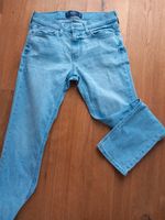 Jeans Herren/Jungen Gr. S W28 L30 von Hollister Kr. Altötting - Reischach Vorschau