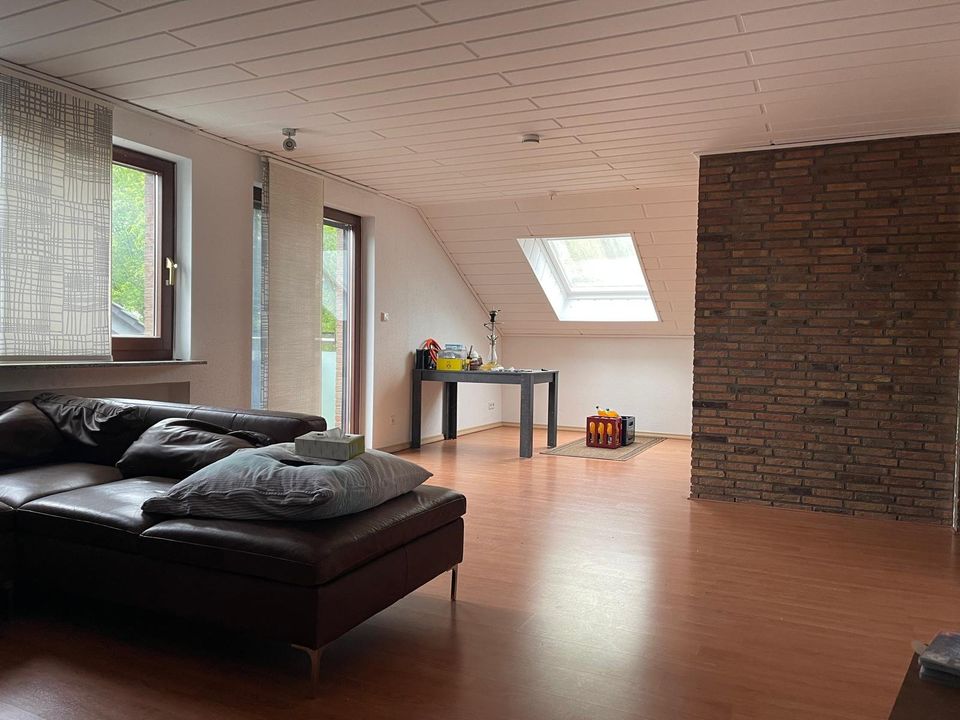 3-Raum Wohnung mit Balkon | Garage | Freizeitraum im Keller | Klimaanlage in Kamp-Lintfort