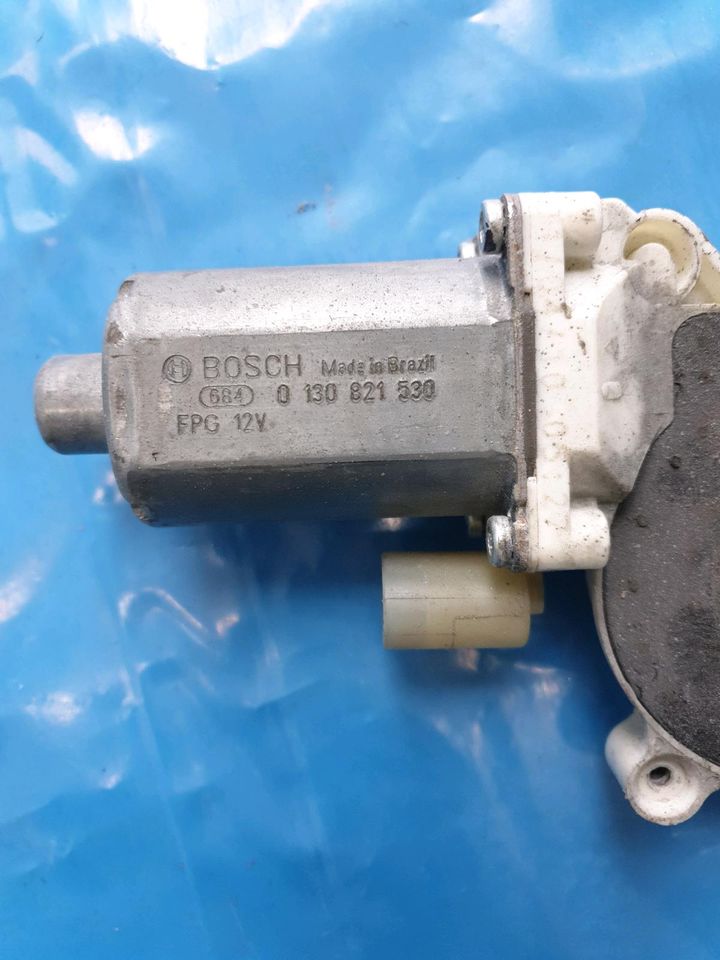 Fensterhebermotor vorne links Vw Fox Bosch 0130821530 in Minden