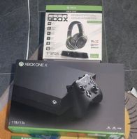 XBOX ONE X.  1 TB und Headset Nordrhein-Westfalen - Halle (Westfalen) Vorschau