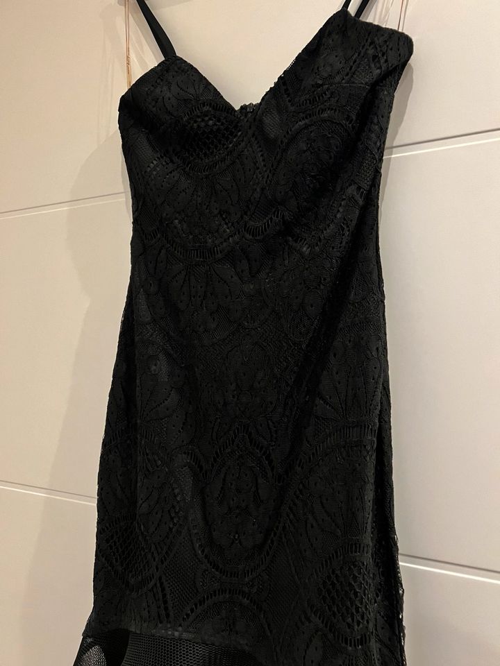 Cocktail Kleid schwarz Spitze Netz Größe 36 S in Lotte