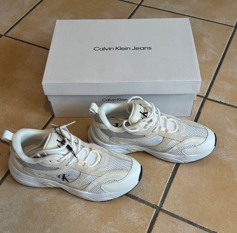 Neue Turnschuhe Calvin Klein in Stuttgart