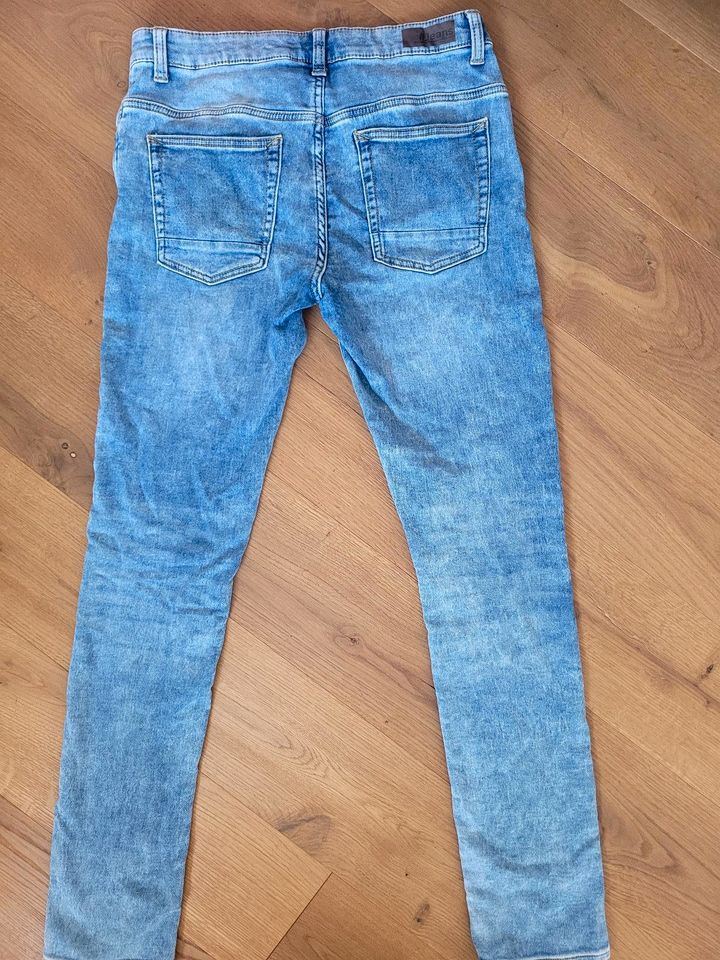 Jeans Skinny Gr. 176 C&A in Schöllkrippen