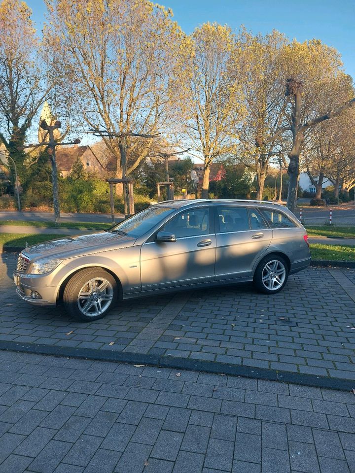 HEUTE !Mercedes-Benz C220cdi w204 Kombi Urlaub in Dortmund