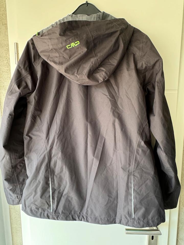 Jacke CMP NEU Gr. L (40 / 42) schwarz Outdoor mit Kapuze in Hannover