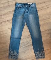 Esprit Jeans Bayern - Ruderting Vorschau