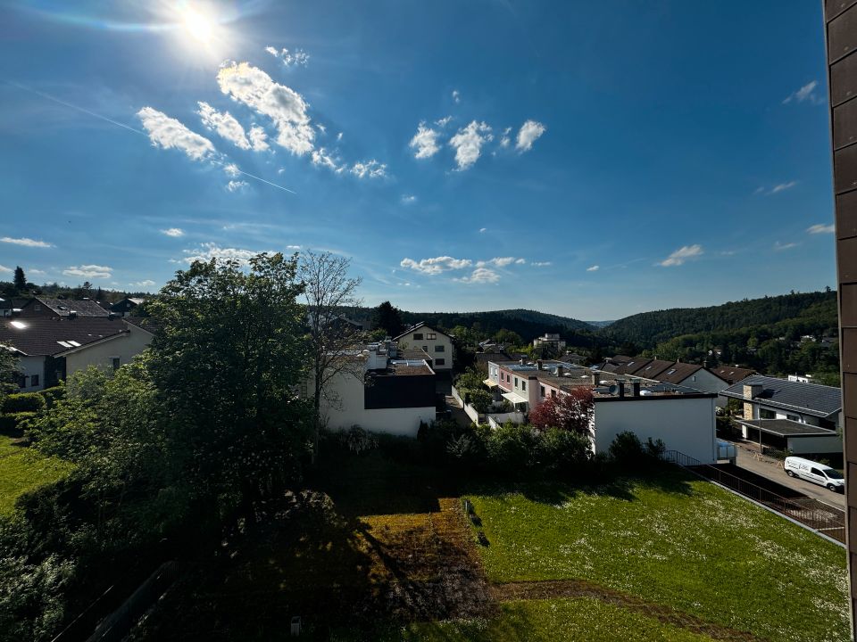 ihre neue Wohnung mit sonnigem Ausblick in Pforzheim