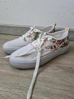 Sneaker mit Blumen Bayern - Freising Vorschau