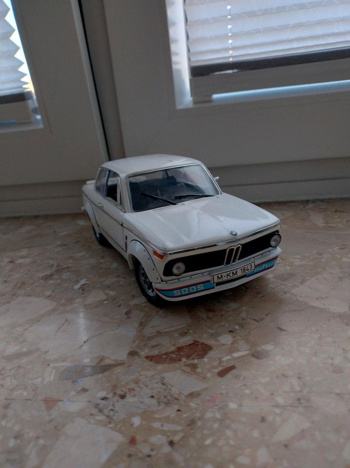 BMW 2002 Turbo 1:18 Modellauto in Lohe-Rickelshof