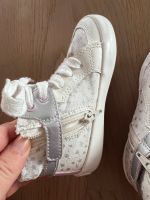 Geox Sneaker weiss mit Silber / rosa Reißverschluss Gr. 25 Top Kreis Ostholstein - Eutin Vorschau