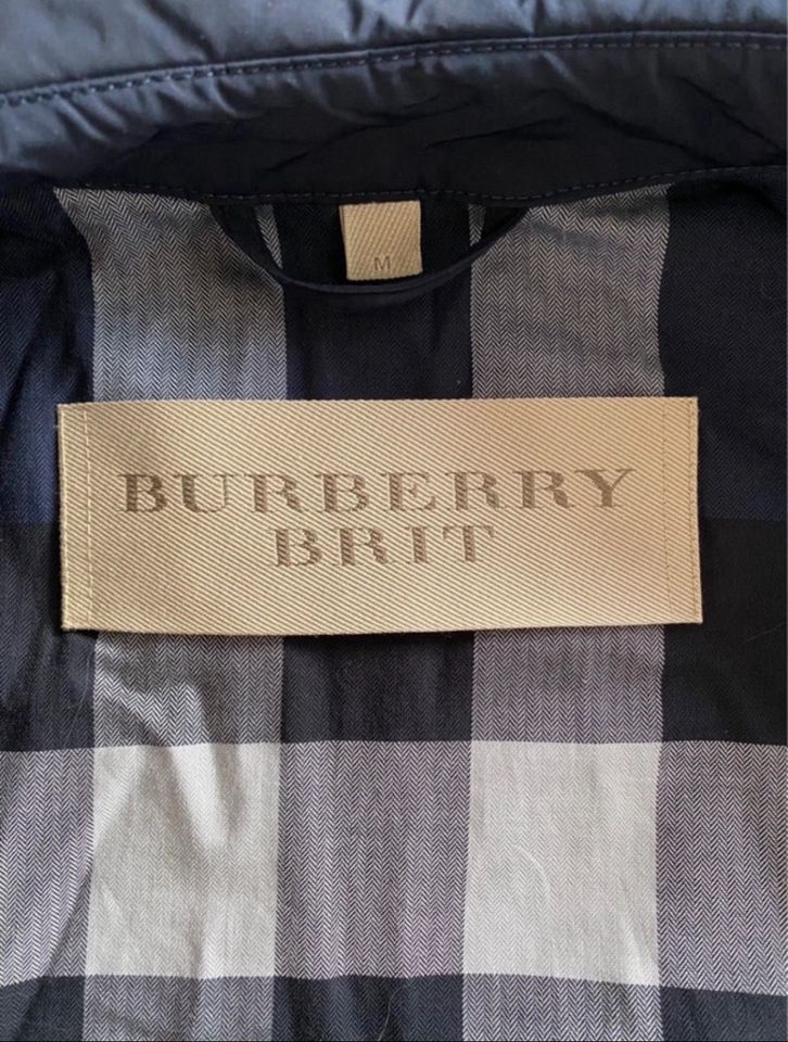 Burberry Trenchcoat Mantel  blau Größe M in Bad Vilbel