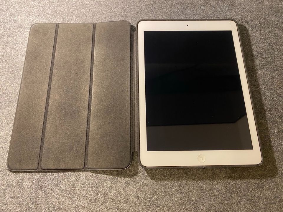 iPad Air 1. Generation 32 GB Silver in Neutraubling