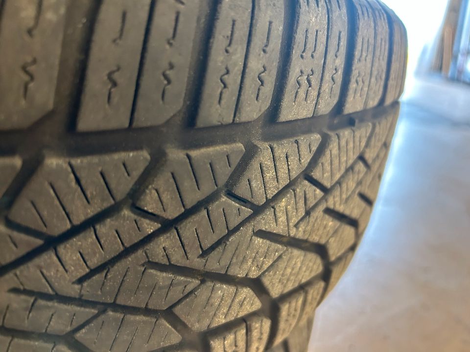 Ford B-Max, 4Stk Winterräder Semperit 185/60R15 T XL in Delitzsch