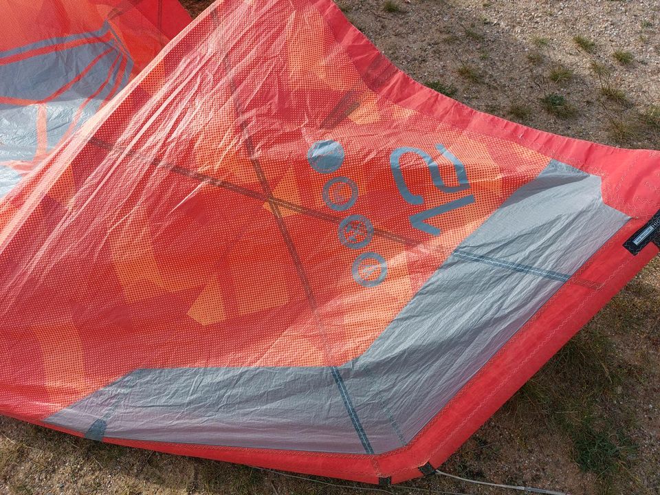 Kite 12 m² qm Airush Union Leichtwind Wave Foil in Leipzig