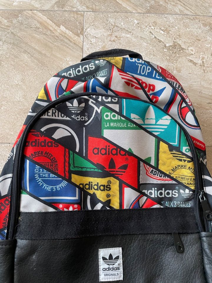 Rucksack adidas schwarz bunt Schultasche in Nordrhein-Westfalen - Ascheberg  | eBay Kleinanzeigen ist jetzt Kleinanzeigen