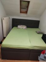 Schlafzimmer Bett mit eck Schrank mit Glas Spiegel Köln - Ostheim Vorschau