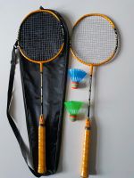 Badminton 2 Schläger + 2 Bälle neu Leipzig - Engelsdorf Vorschau