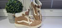 VANS Damenschuhe Boots Gr 39 NEU Nordrhein-Westfalen - Ruppichteroth Vorschau