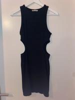 Kleid mit Cut Outs Zara schwarz Düsseldorf - Hafen Vorschau