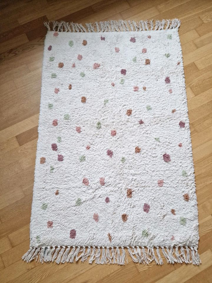 Kinderzimmerteppich, Teppich 90x130cm H&M, Punkte in Kaarst