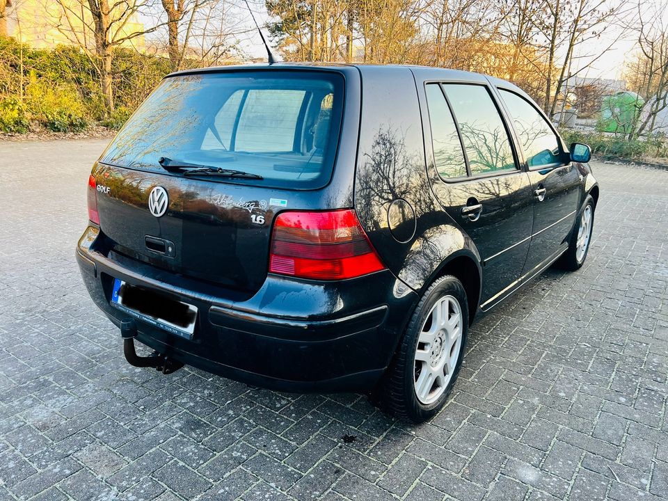 Golf 1.6 voll fahrbereit Export in Delligsen